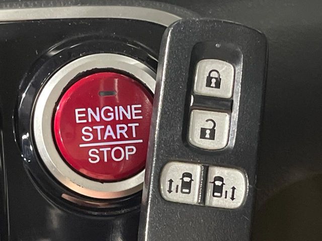 HONDA N BOX 2013 Image 31