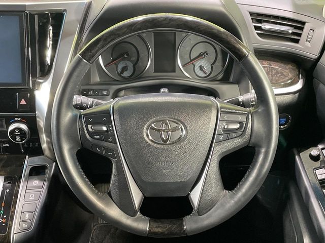 TOYOTA ALPHARD 2017 Image 31