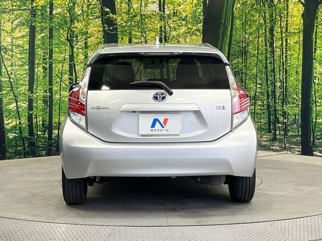 TOYOTA AQUA 2015 Image 31