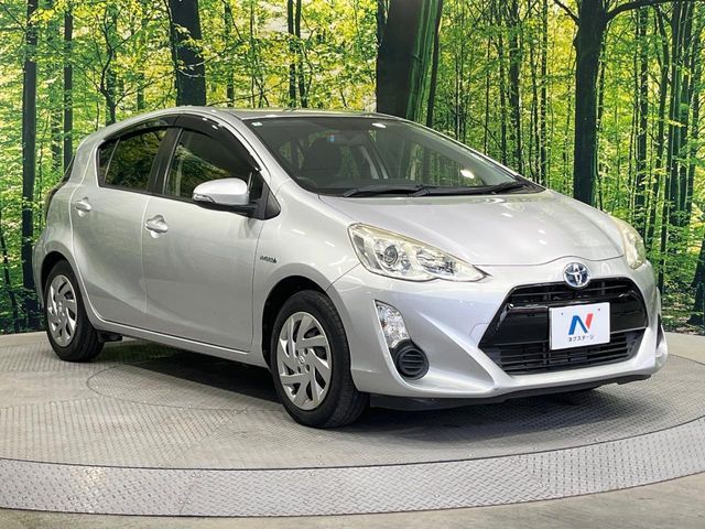 TOYOTA AQUA 2015 Image 31