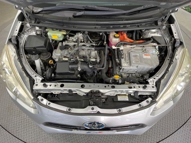 TOYOTA AQUA 2015 Image 31