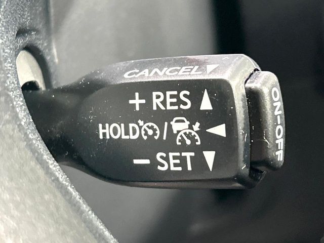 TOYOTA LANDCRUISER PRADO 2022 Image 31