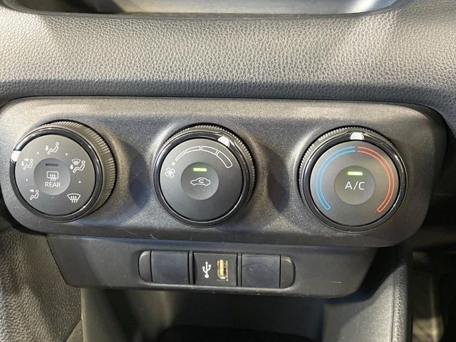 TOYOTA YARIS 2021 Image 31