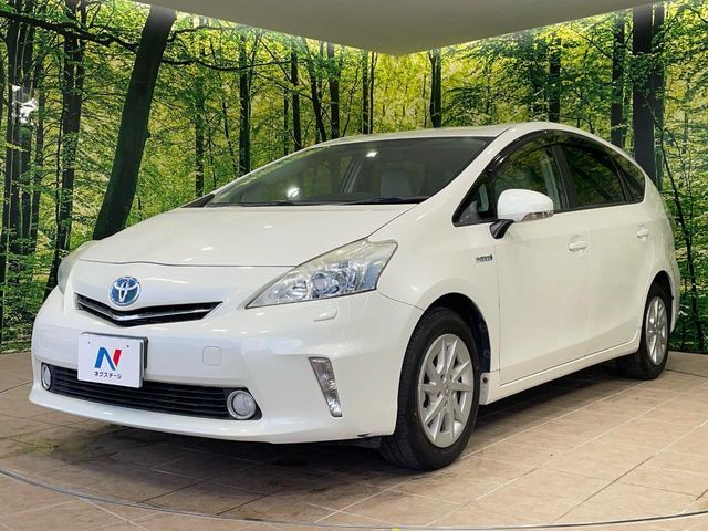 TOYOTA PRIUS ALPHA 2011 Image 31