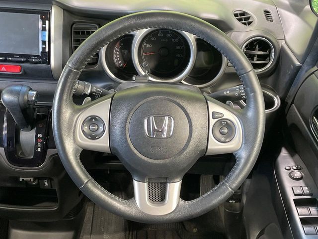 HONDA N BOX 2015 Image 31