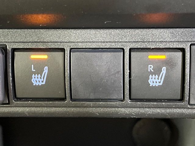 TOYOTA YARIS CROSS HYBRID 2021 Image 31