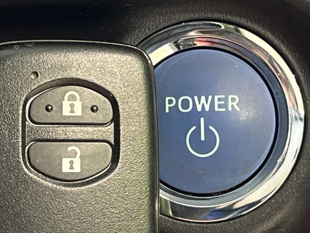 TOYOTA AQUA 2013 Image 31