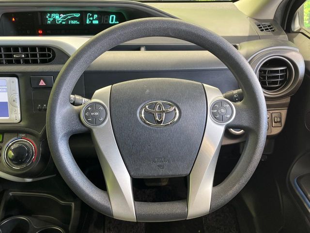 TOYOTA AQUA 2013 Image 31