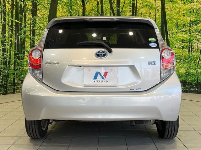 TOYOTA AQUA 2013 Image 31