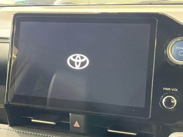 TOYOTA VOXY HYBRID 2022 Image 31