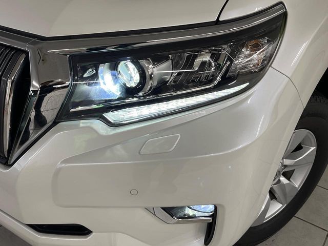 TOYOTA LANDCRUISER PRADO 2022 Image 31