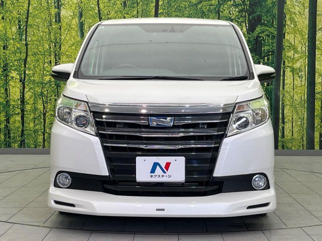 TOYOTA NOAH HYBRID 2015 Image 31