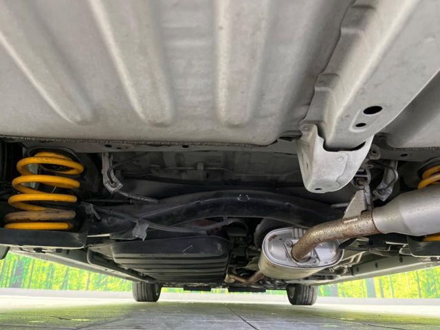 TOYOTA NOAH HYBRID 2015 Image 31