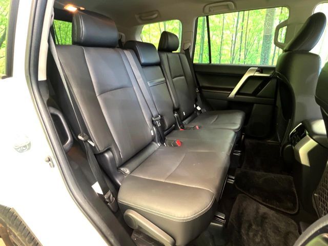 TOYOTA LANDCRUISER PRADO 2023 Image 31