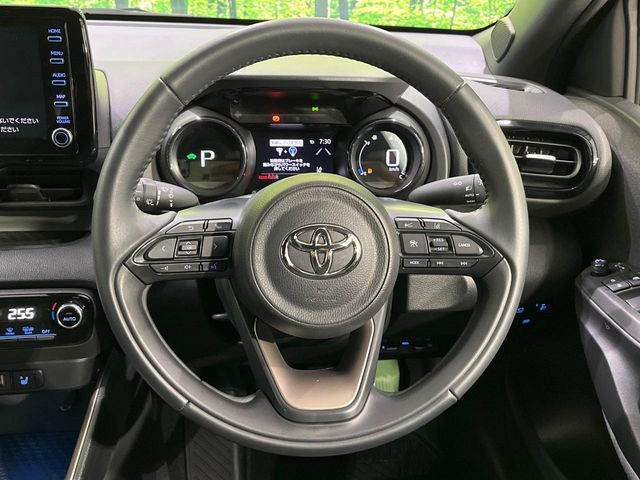 TOYOTA YARIS HYBRID 2021 Image 31