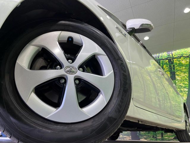 TOYOTA PRIUS 2015 Image 31