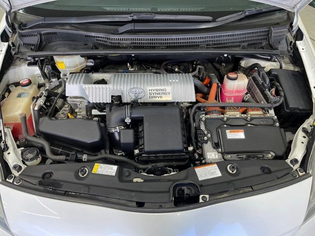 TOYOTA PRIUS 2015 Image 31