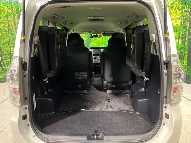 TOYOTA VOXY 4WD 2012 Image 31