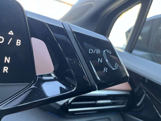 VOLKSWAGEN ID.4 2023 Image 31