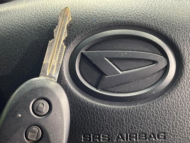 DAIHATSU HIJET CARGO 4WD 2021 Image 31