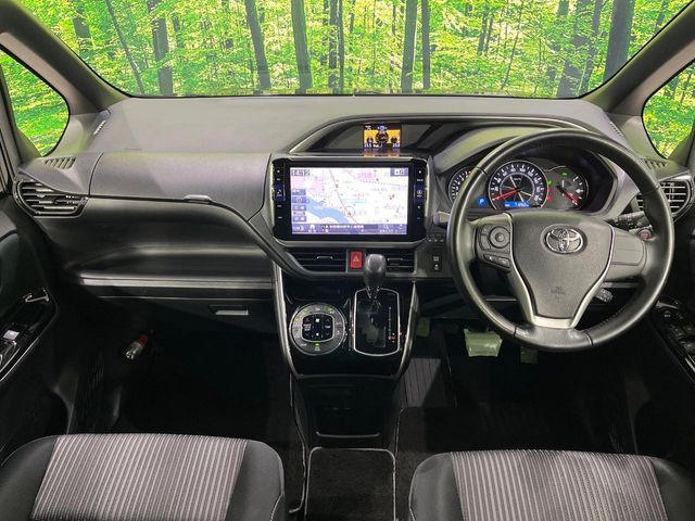 TOYOTA VOXY 4WD 2019 Image 31