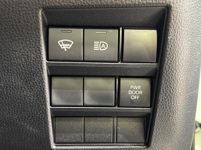 TOYOTA NOAH 4WD 2025 Image 31