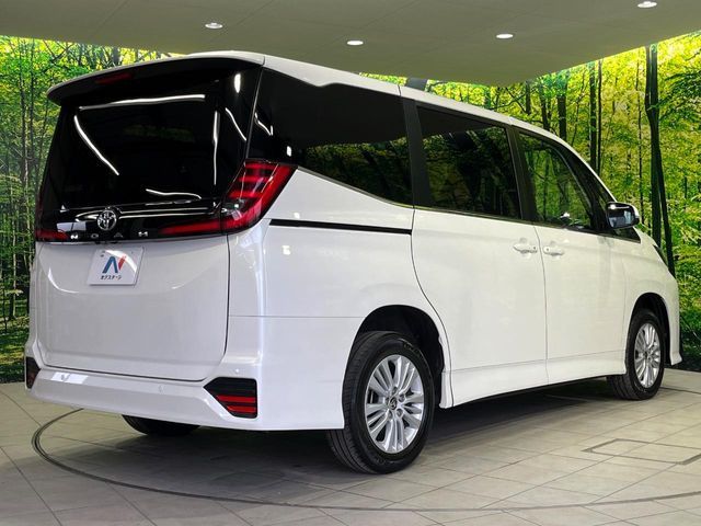 TOYOTA NOAH 4WD 2025 Image 31