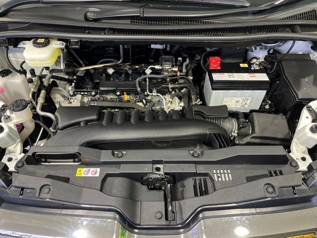 TOYOTA NOAH 4WD 2025 Image 31