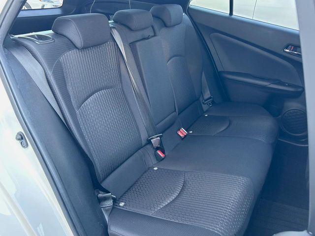 TOYOTA PRIUS 2017 Image 31