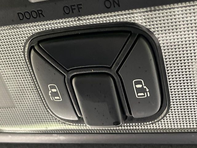 TOYOTA ESTIMA HYBRID 4WD 2018 Image 31