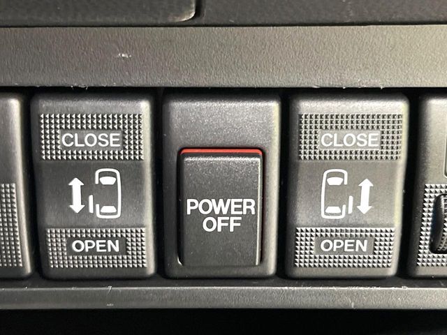 MAZDA BIANTE 2013 Image 31