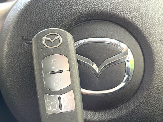 MAZDA BIANTE 2013 Image 31