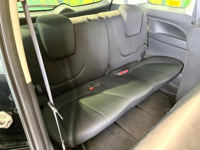 MAZDA BIANTE 2013 Image 31