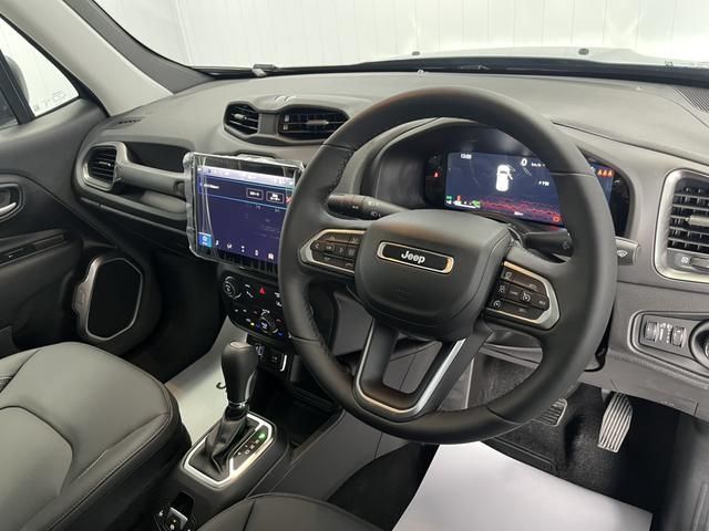 JEEP RENEGADE 2025 Image 31