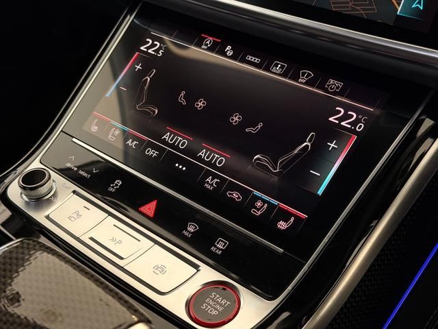 AUDI S8 2022 Image 31