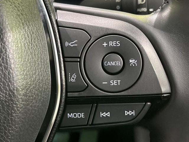 TOYOTA HARRIER 4WD 2023 Image 31