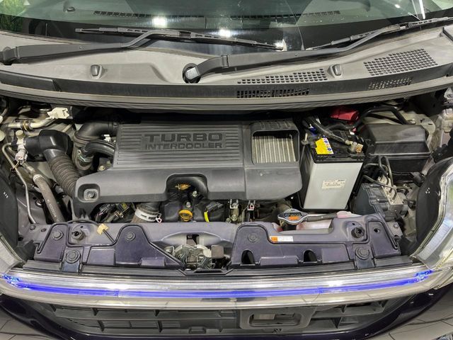 DAIHATSU TANTO CUSTOM 4WD 2015 Image 31