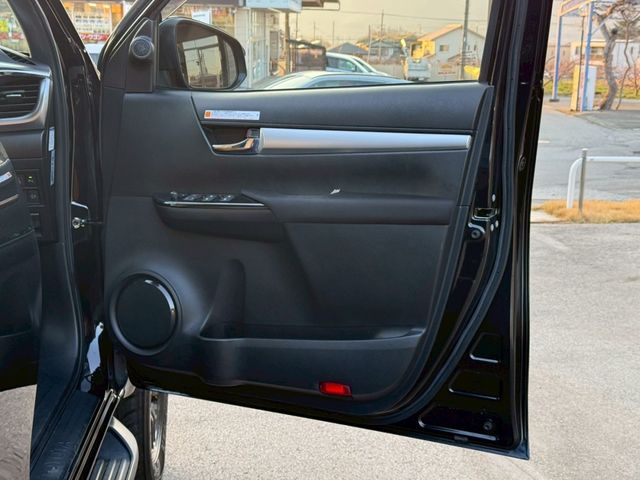 TOYOTA HILUX 4WD 2021 Image 31