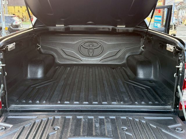 TOYOTA HILUX 4WD 2021 Image 31