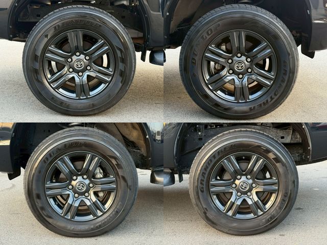 TOYOTA HILUX 4WD 2021 Image 31