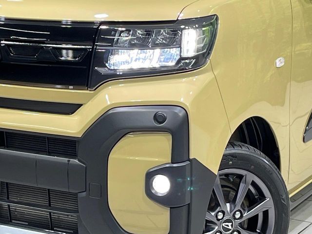 DAIHATSU TANTO FAN CROSS 4WD 2023 Image 31