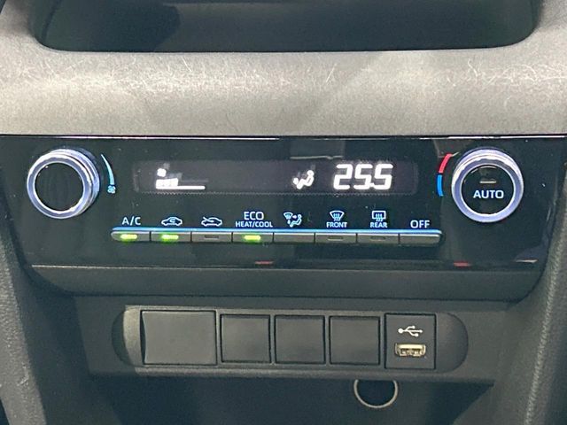 TOYOTA YARIS CROSS HYBRID 2021 Image 31