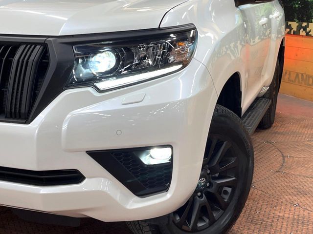 TOYOTA LANDCRUISER PRADO 2023 Image 31
