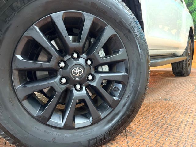 TOYOTA LANDCRUISER PRADO 2023 Image 31