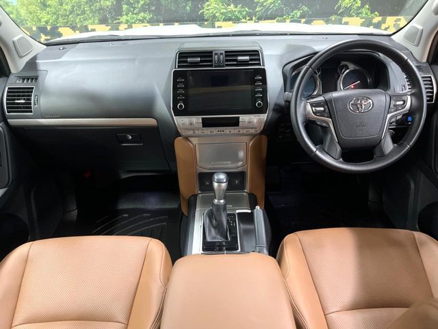 TOYOTA LANDCRUISER PRADO 2021 Image 31