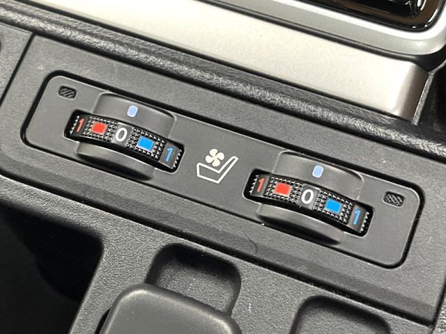 TOYOTA LANDCRUISER PRADO 2021 Image 31