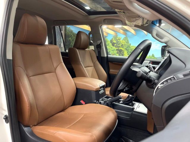 TOYOTA LANDCRUISER PRADO 2021 Image 31