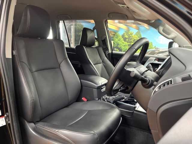 TOYOTA LANDCRUISER PRADO 2023 Image 31