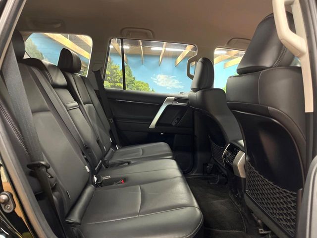 TOYOTA LANDCRUISER PRADO 2023 Image 31