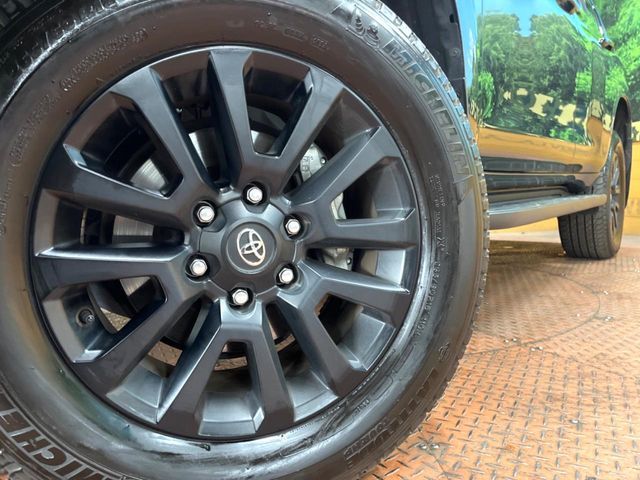 TOYOTA LANDCRUISER PRADO 2023 Image 31